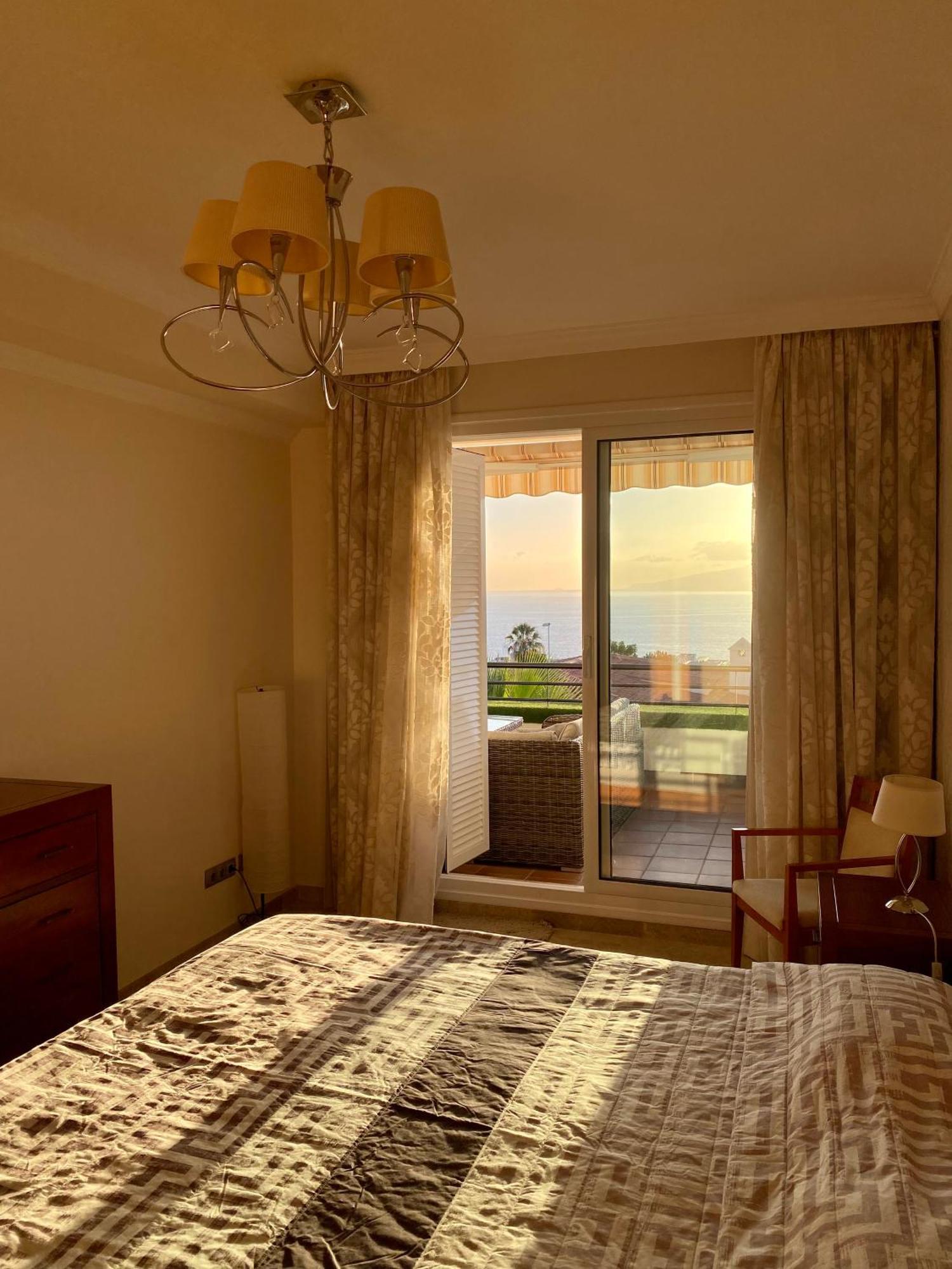 Apartment With Spectacular View In Puerto Santiago Puerto de Santiago  Eksteriør bilde