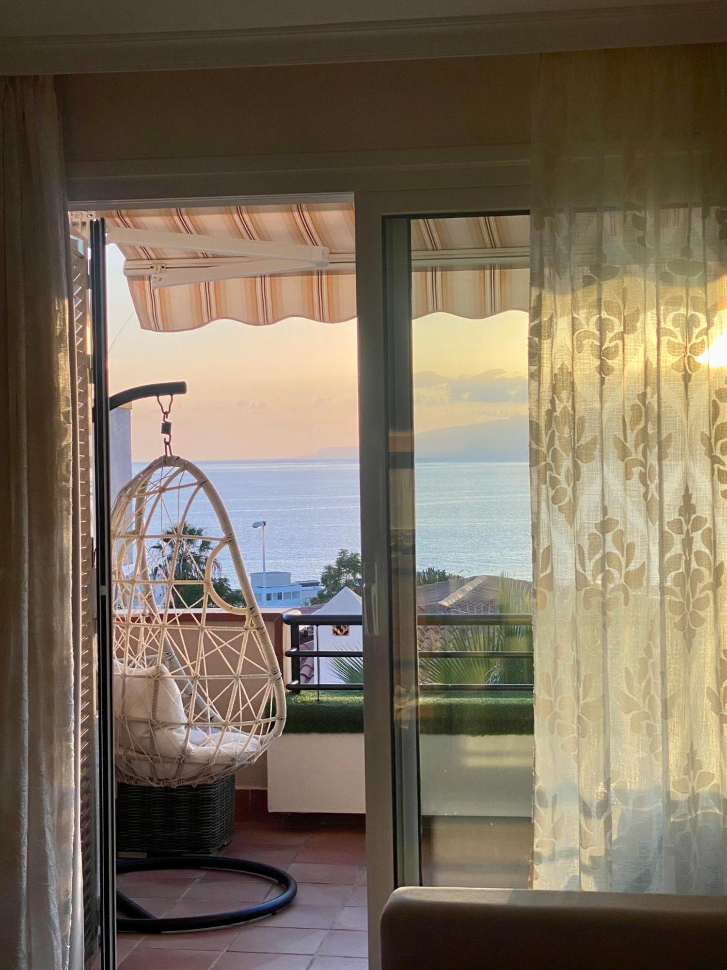 Apartment With Spectacular View In Puerto Santiago Puerto de Santiago  Eksteriør bilde